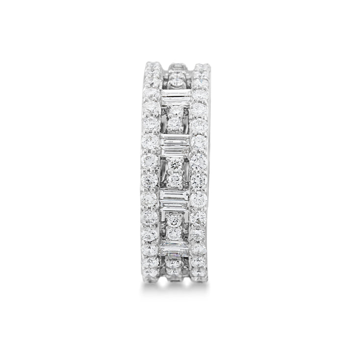 18K White Gold Diamond Eternity Ring 2 2/3 Ct