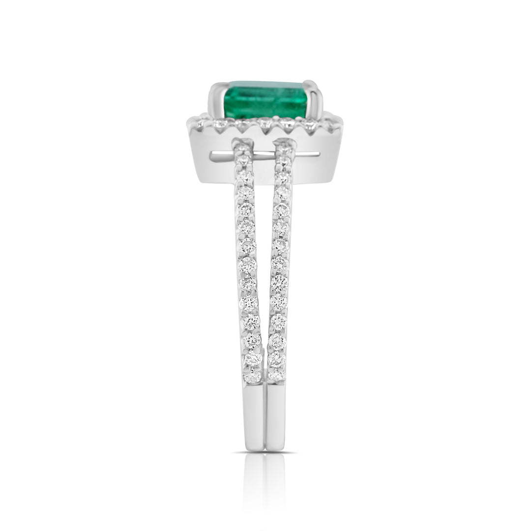 18K White Gold Diamond & Emerald Halo Ring 1 2/3 Ct