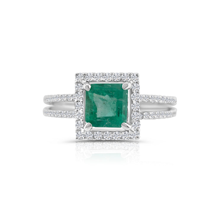 18K White Gold Diamond & Emerald Halo Ring 1 2/3 Ct