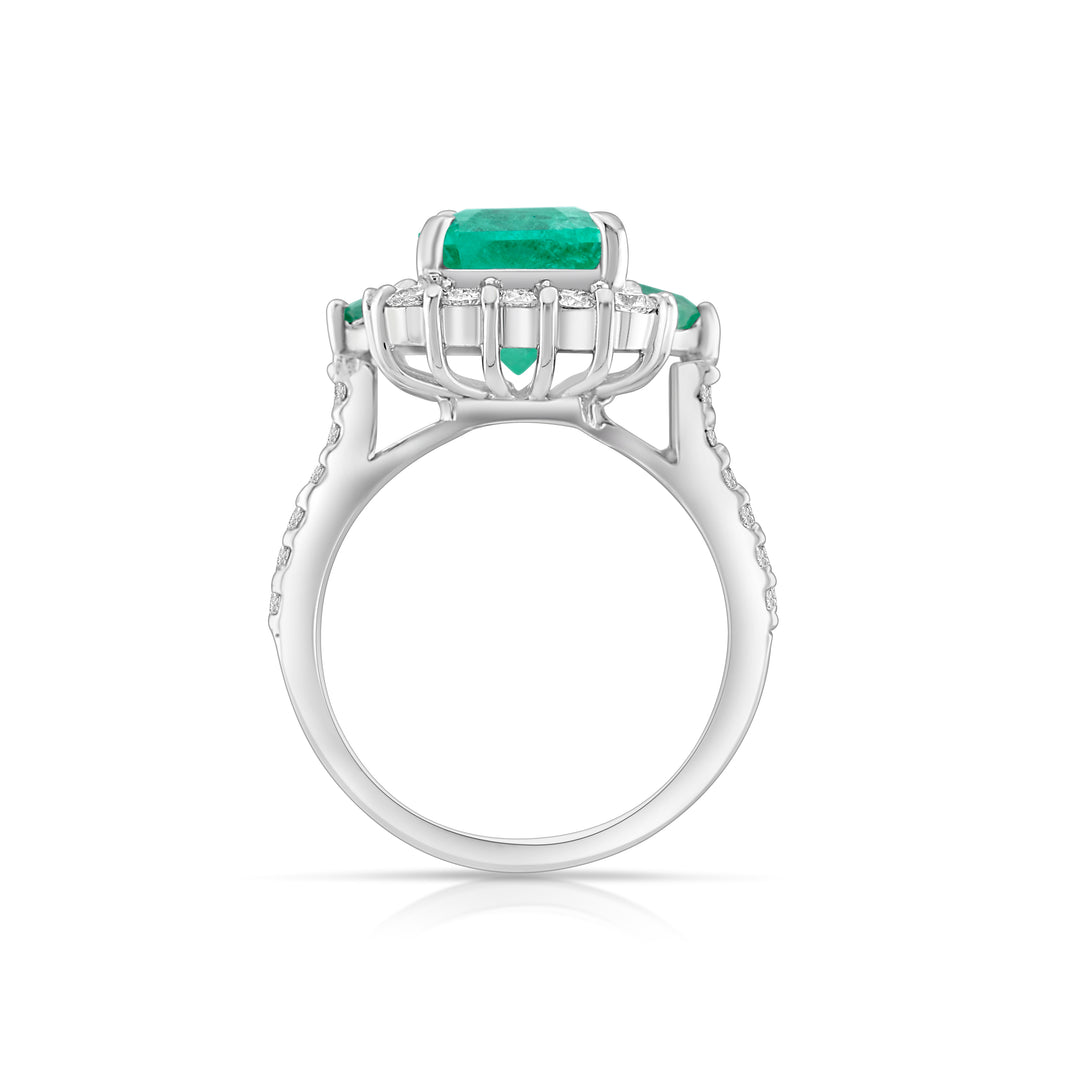 14K White Gold Diamond & Emerald Halo Statement Ring ~ 4 ¼ Ct
