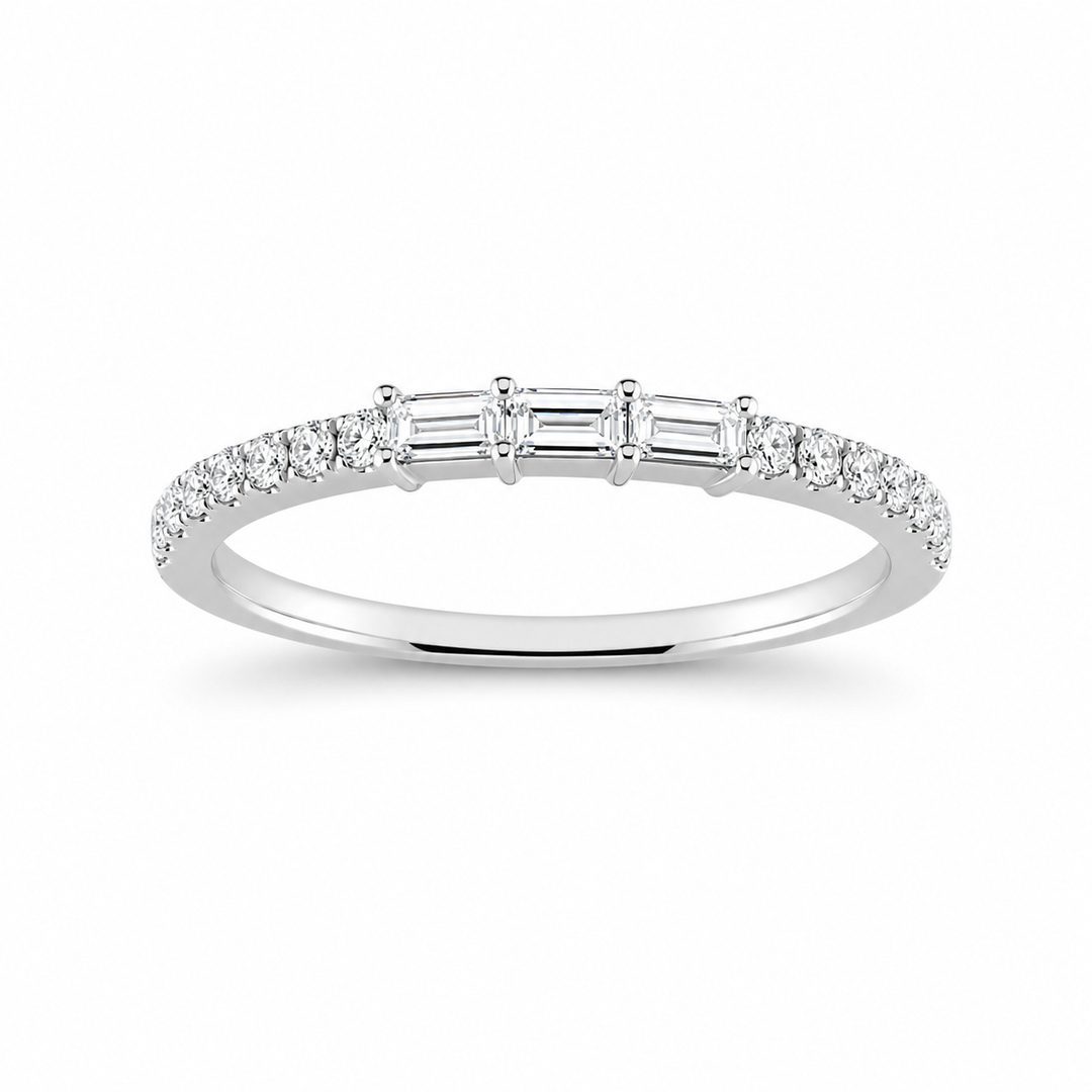 18K White Gold Round and Baguette Cut Diamond Band ¼ Ct