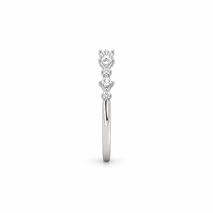 18K White Gold Round and Princess Cut Diamond Band ~ 1/3 Ct